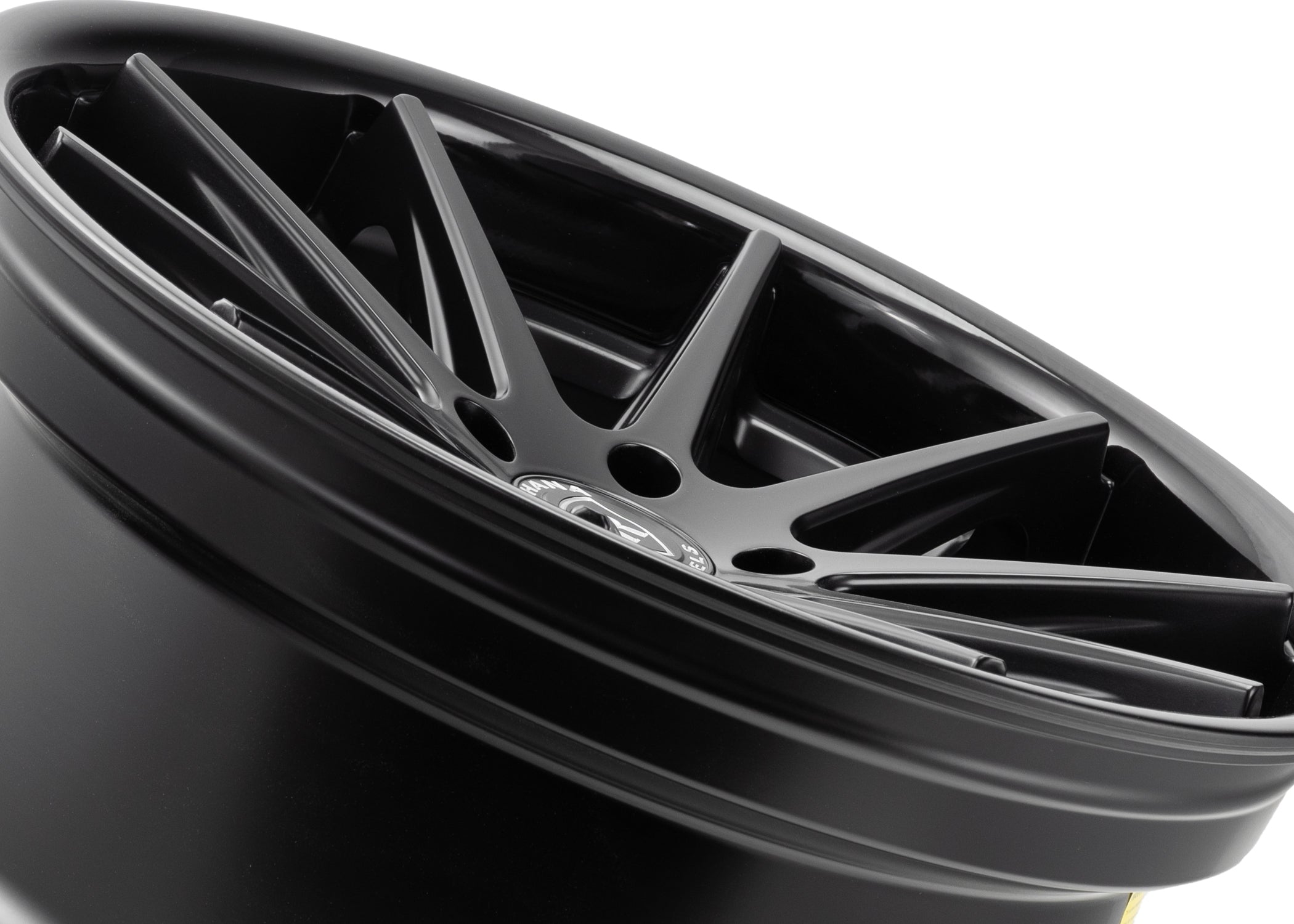 19x9.5 Rohana RFC10 Matte Black w/ Gloss Black Lip (Flow Formed) (Mid Concave) 5x120 20mm