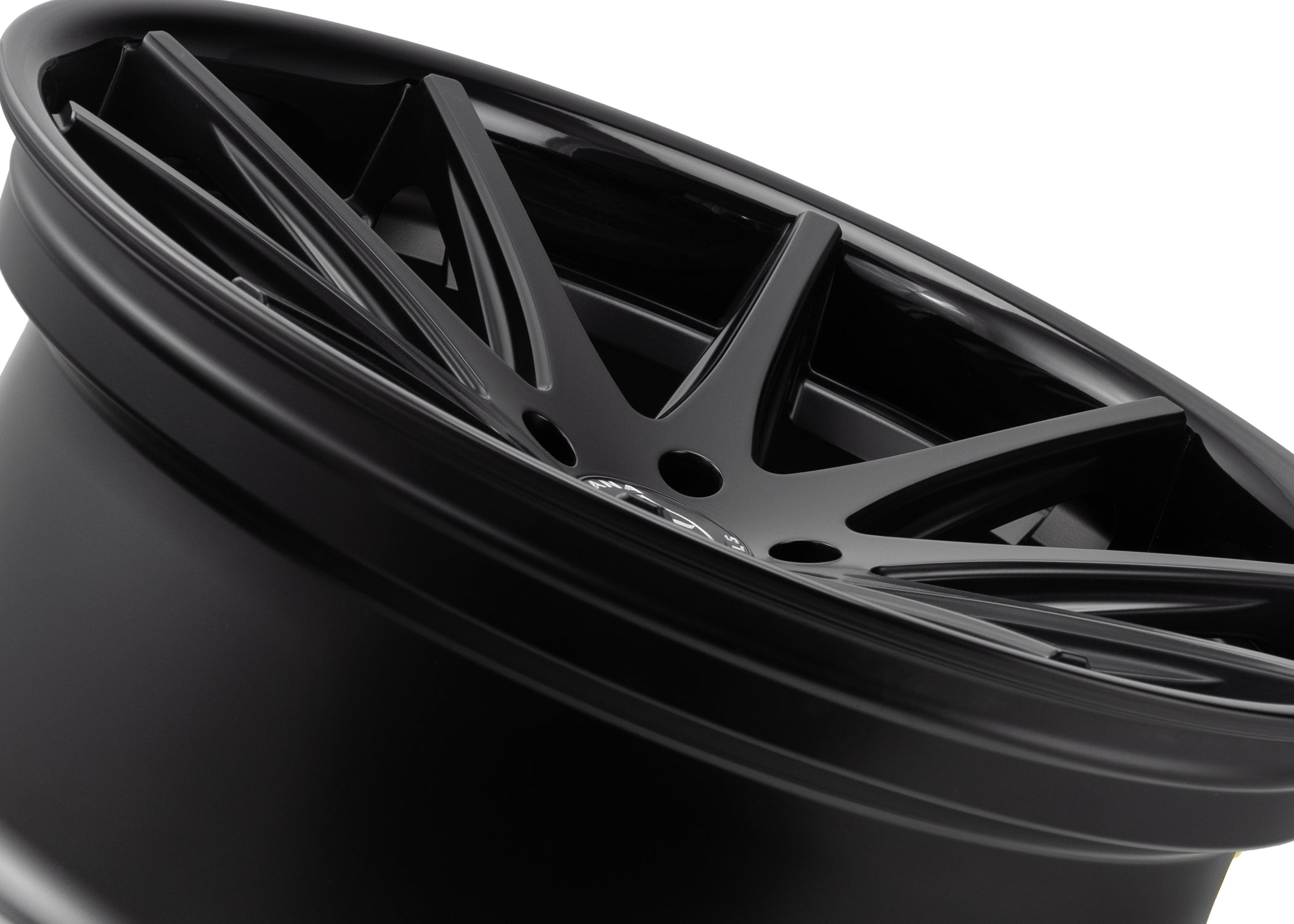 22x10.5 Rohana RFC10 Matte Black w/ Gloss Black Lip (Flow Formed) (Mid Concave) 5x112 40mm