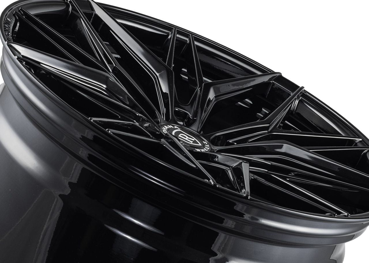 21x10.5 Rohana RFX17 Gloss Black (Cross Forged) 5x112 30mm