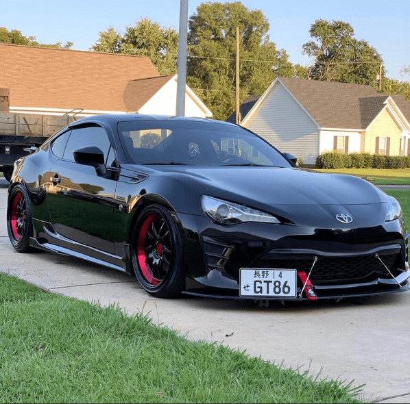 F1R  F102 Gloss Black / Red Lip