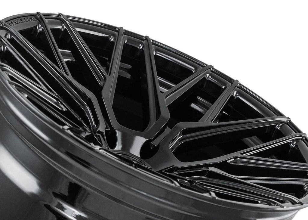 20x12 Rohana RFX10 Gloss Black (Extra Deep) (Cross Forged) 5x4.5/114.3 22mm