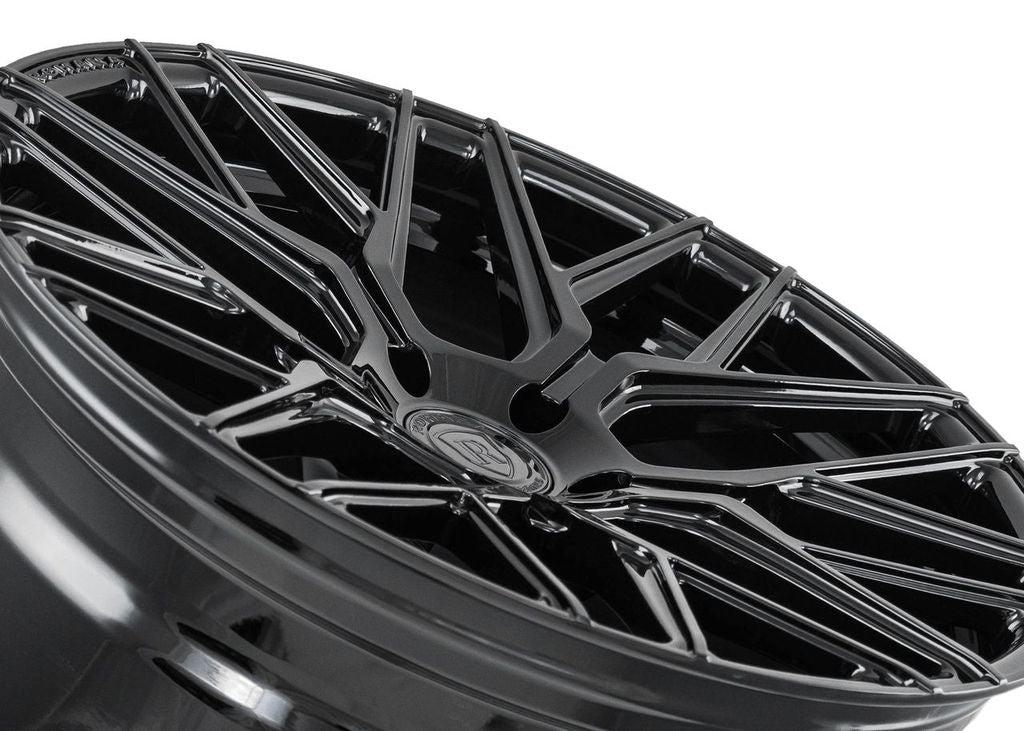 21x10.5 Rohana RFX10 Gloss Black (Cross Forged) 5x112 35mm