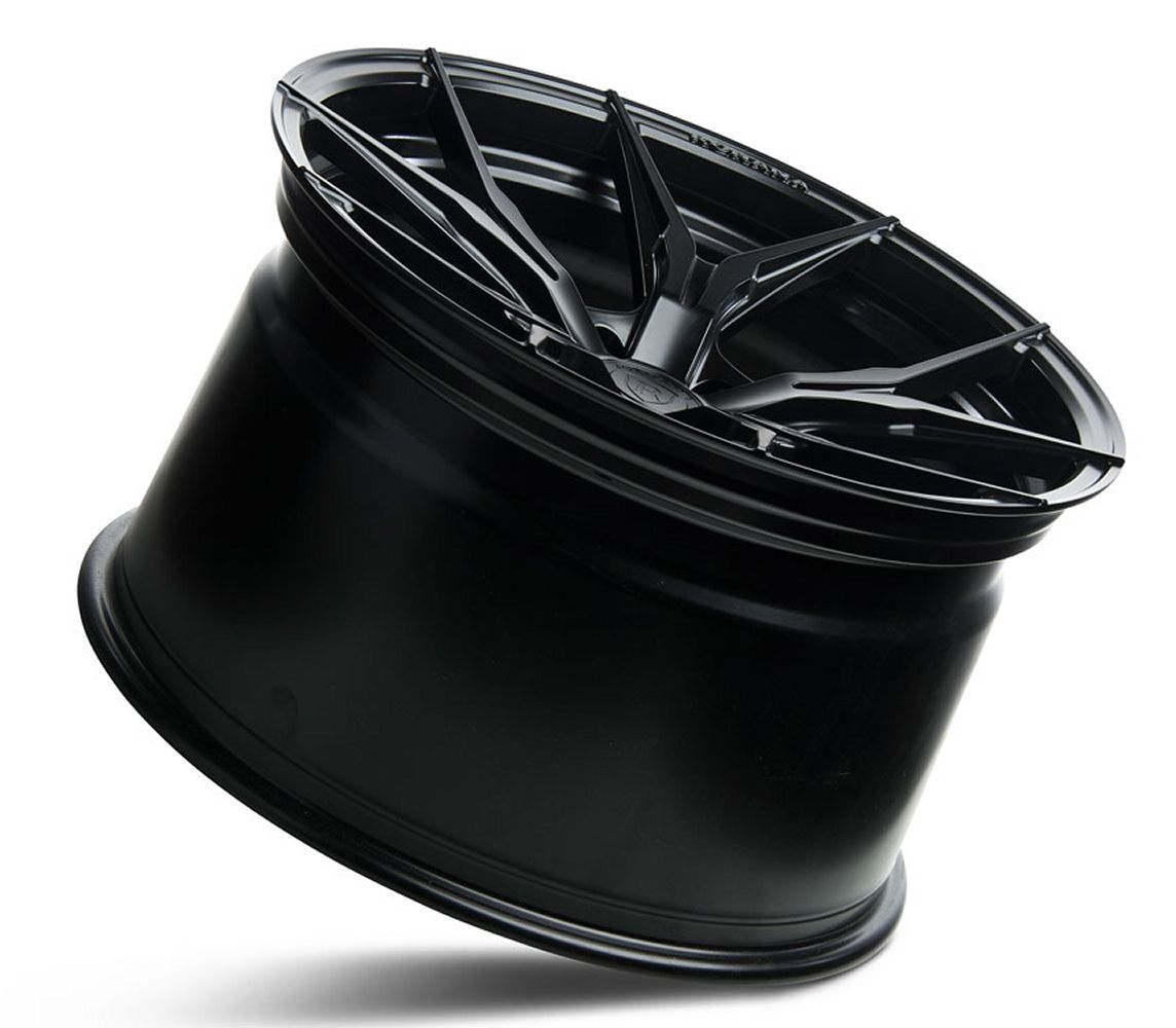 22x10.5 Rohana RFX5 Matte Black (Cross Forged) 5x120 47mm